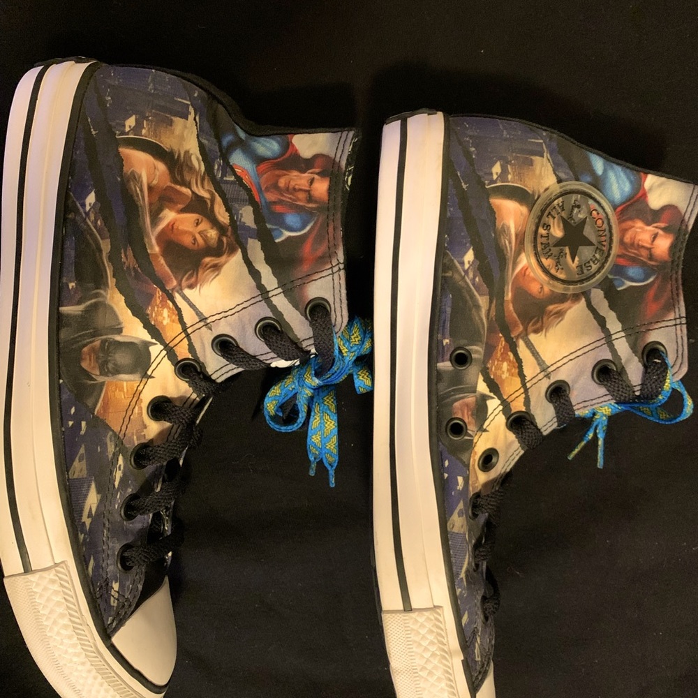 DC COMIC JUSTICE LEAGUE Converse shoes unisex 9M/11W ,Interchangeable shoelaces